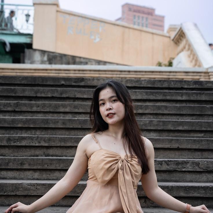 Niko Sharma, Client Relations Director, discussing corporate gifting strategy with business clients