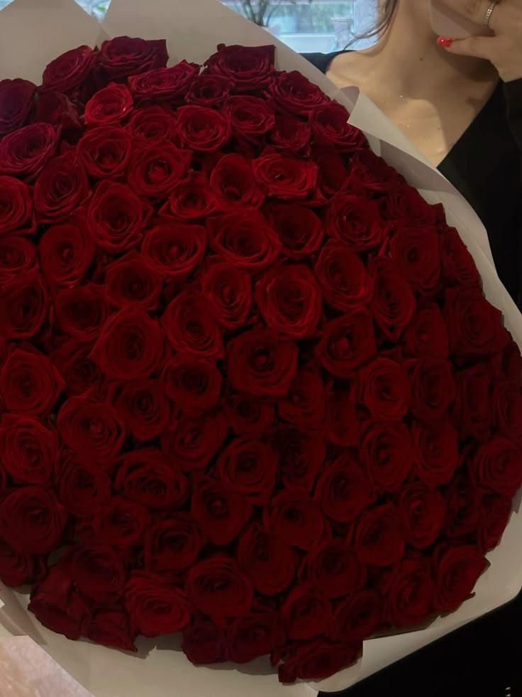 HarborFieldMeander workshop space where corporate flower arrangements are designed and prepared for business delivery